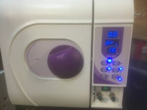 Фото автоклава Youjoy BES-12L-B-LCD до ремонта.
