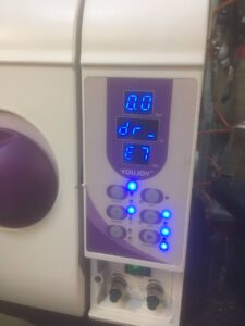 Фото автоклава Youjoy BES-12L-B-LCD ошибка E7
