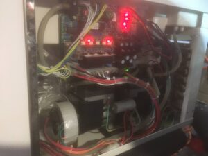 Фото включенного автоклава Youjoy BES-12L-B-LCD после ремонта.